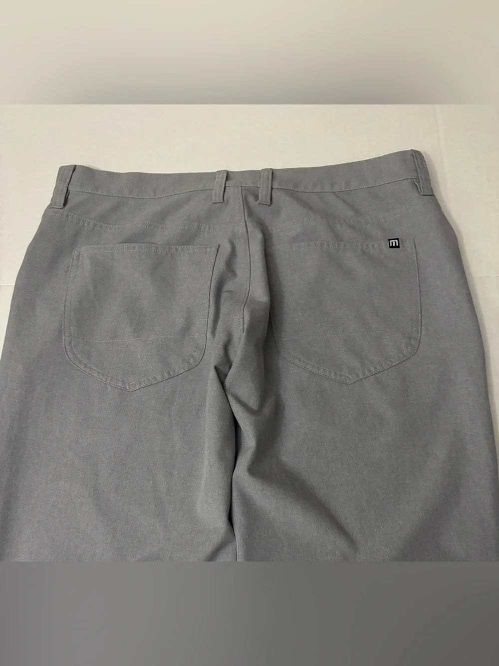 Travis Mathew 32x 28.5 Gray SLACKS Performance Golf Pants